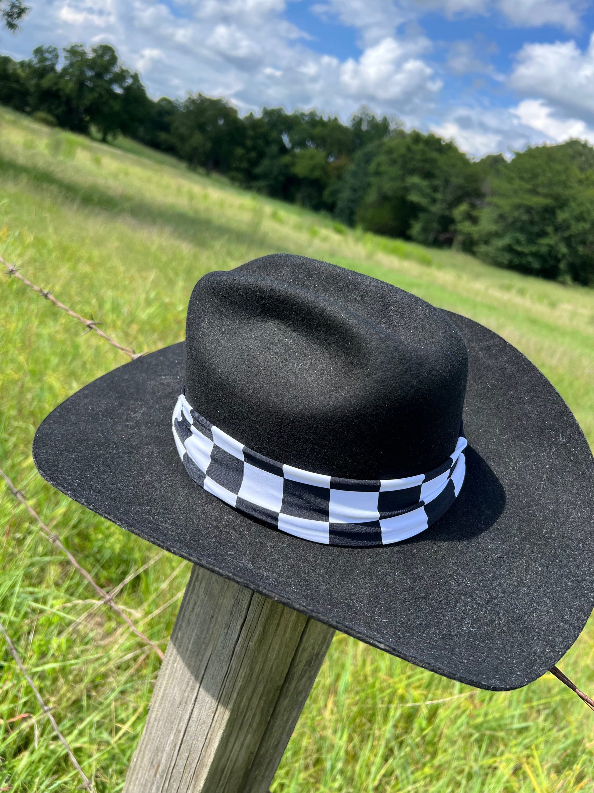 Black And White Checkered Hat Band - Riverside Rodeo Shirts